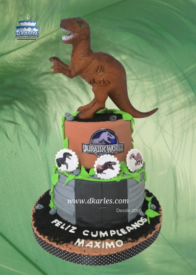 DKarles - Torta Jurassic Park 10, Dinosaurio