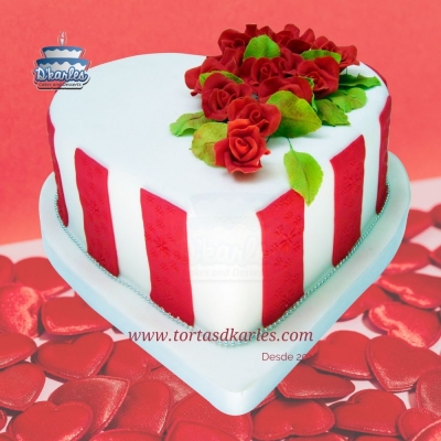 DKarles - Torta Corazón - Aplicaciones Rosas Rojas