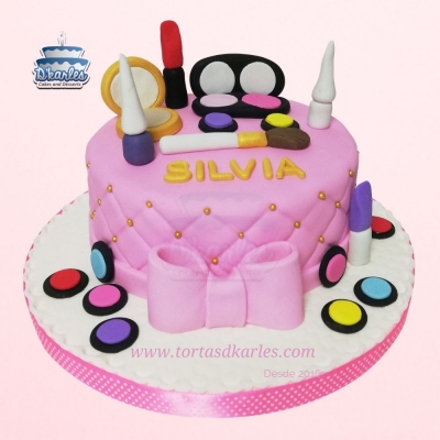 DKarles - Torta Set de Maquillaje 08